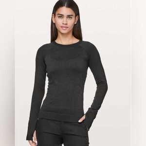 ✨Black Restless Pullover -EUC SZ 4